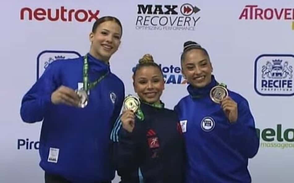 Flávia Saraiva campeã brasileira na trave (Foto: Reprodução/CBG)rodução/CBG 0