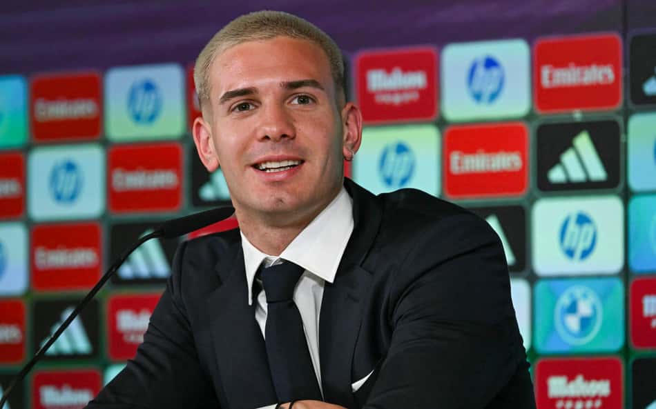 Franco Mastantuono em apresentação no Real Madrid