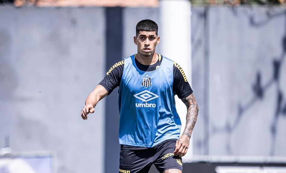 Adonis deve ser titular (Foto: Divulgação/ Santos)