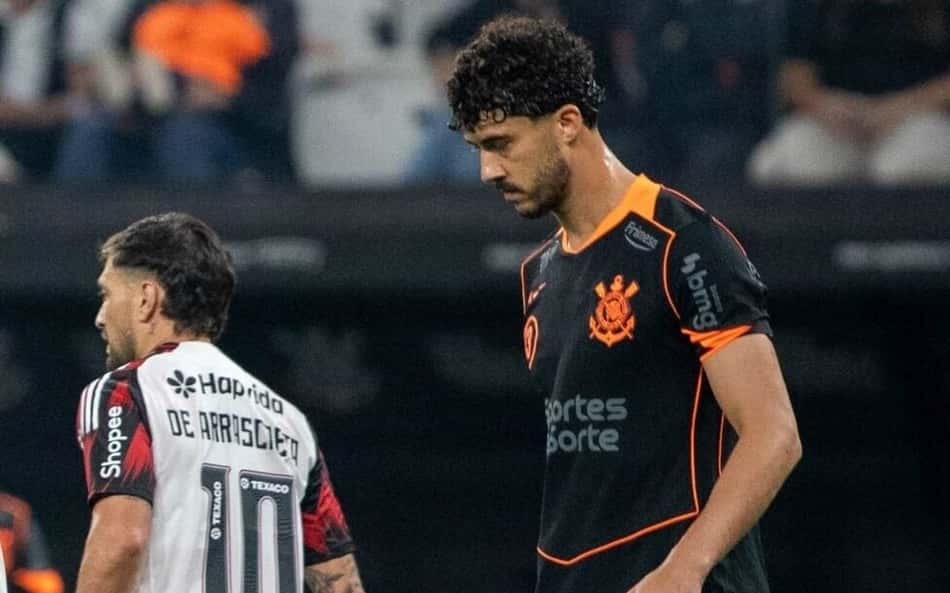 Gustavo Henrique questiona validade de gol do Flamengo contra Corinthians: 'Nítido'