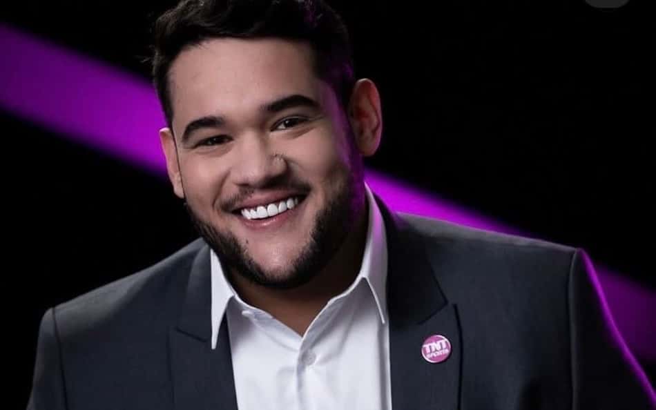 Victor Lopes celebra renovação de contrato com a TNT Sports: 'Muito feliz'