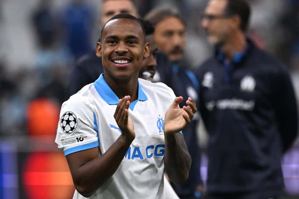 Igor Paixão na vitória do Marseille em cima do Ajax (Foto: Miguel Medina/AFP)