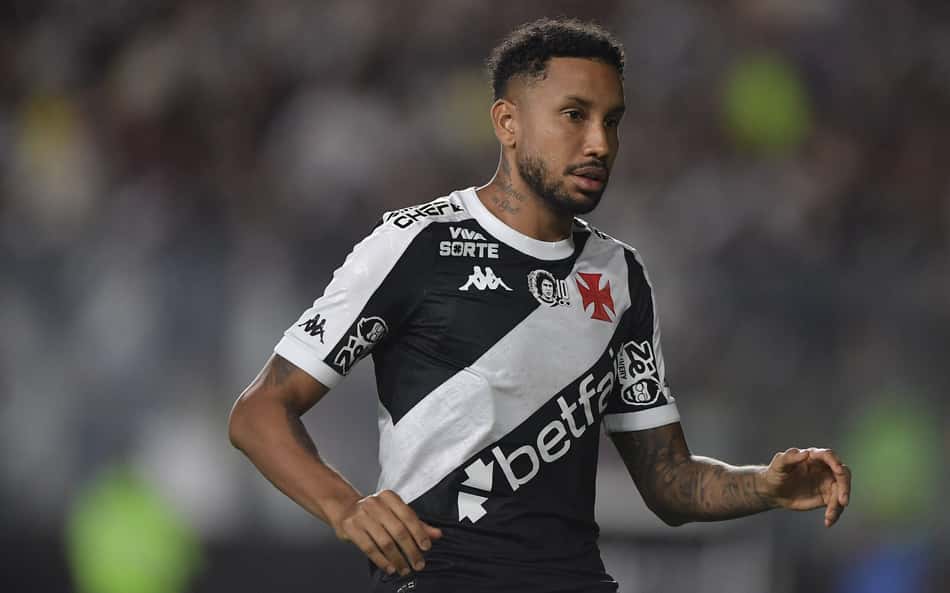 Vasco atualiza status da lesão de Jair