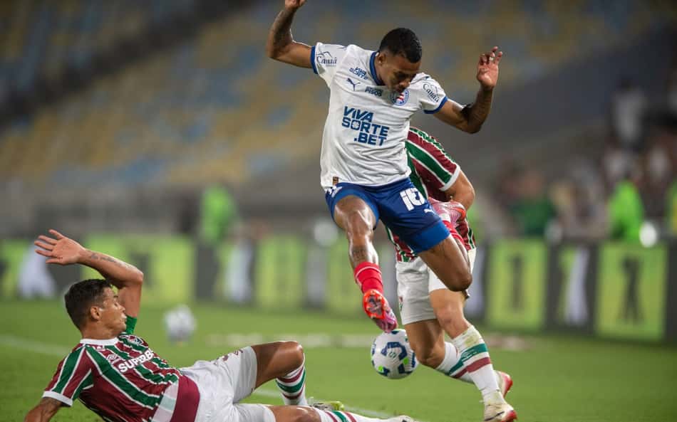 Presença de jogador em Fluminense x Bahia choca torcedores: 'Cavalo'