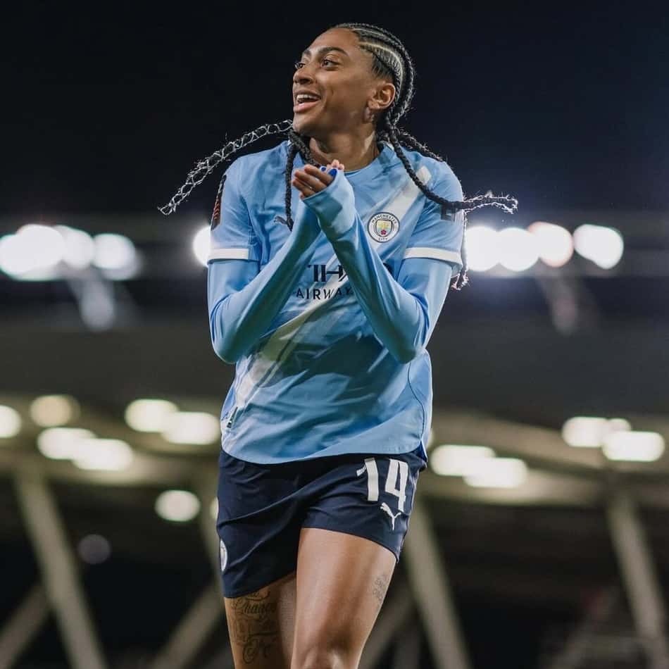 Kerolin em campo pelo Manchester City na WSL (Foto: Reprodução/Manchester City)