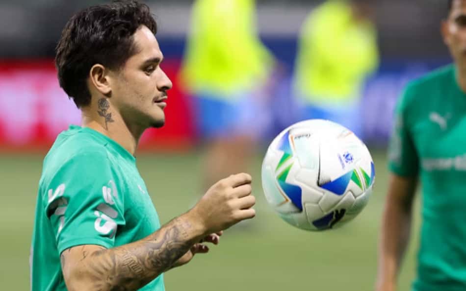 Khellven conta como vê disputa com Giay e revela ajuda de Vitor Roque no Palmeiras