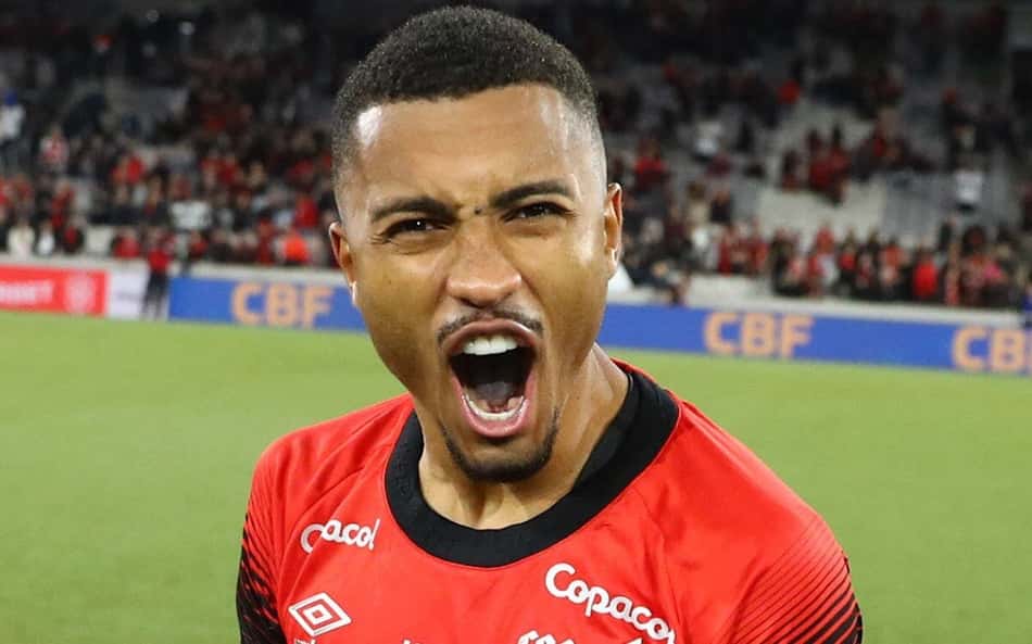 Athletico x Vila Nova: Leozinho pede promoção e liberação da organizada após suspensão