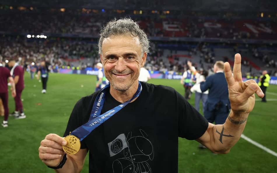 Bola de Ouro: Luis Enrique é premiado como Melhor Treinador do Mundo