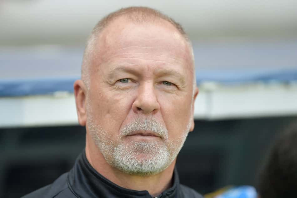 Mano Menezes em jogo do Grêmio. (Foto: Thiago Ribeiro/AGIF)