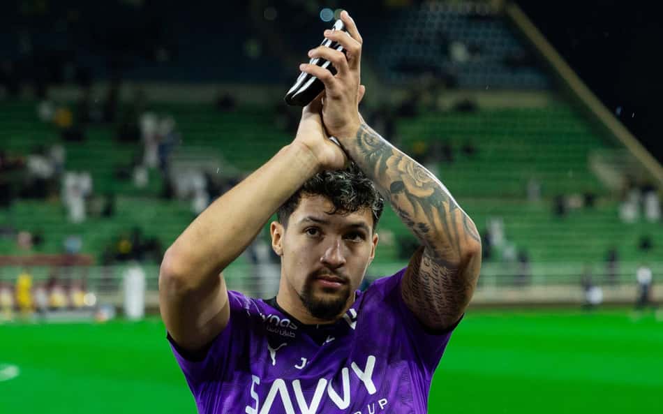 Marcos Leonardo longe do São Paulo gera memes: 'Anunciei para família'