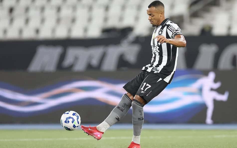 Marlon Freitas defende companheiro e aponta razão de empate do Botafogo com Mirassol: 'Inadmissível'