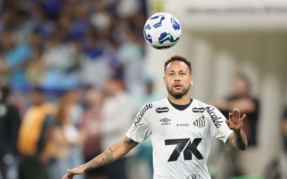 Empresa inicia instalação de gramado sintético no CT do Santos e faz convite a Neymar