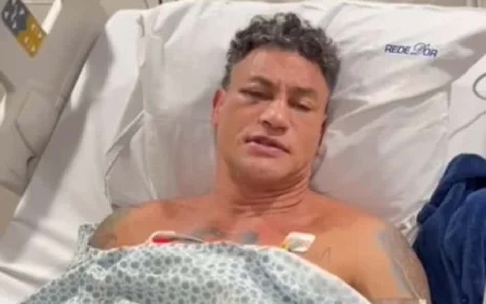 Popó passa por cirurgia após fratura na mão e sangramento interno