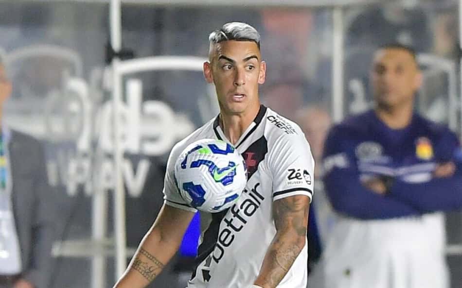 Puma se destaca na lateral esquerda e dá tranquilidade ao Vasco na espera por Piton