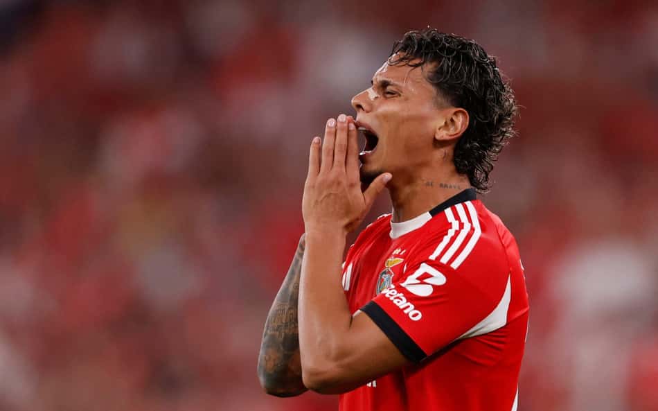 Richard Ríos vira assunto após Benfica x Qarabag: 'Como é possível?'
