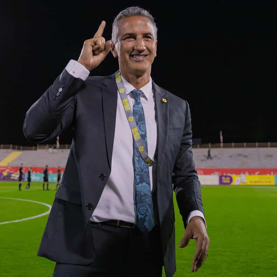 Péricles Chamusca comemora acesso do Neom à primeira divisão (Foto: reprodução / redes sociais)