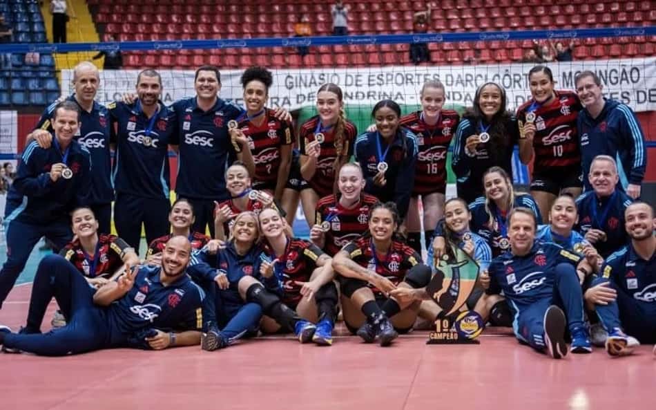 Flamengo vira sobre Minas e fatura Taça Brasil de vôlei feminino
