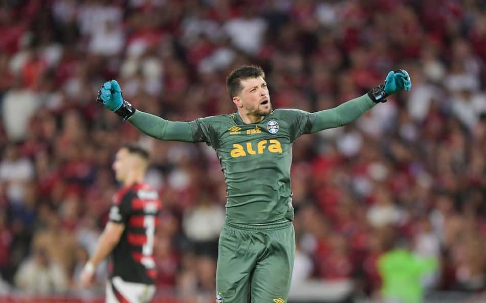 Paredão, Tiago Volpi vive sequência de destaque no Grêmio