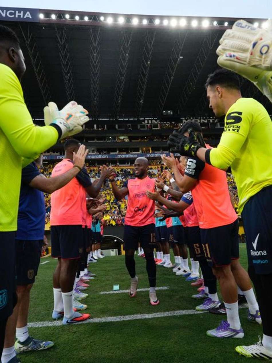 Valencia na seleção do Equador