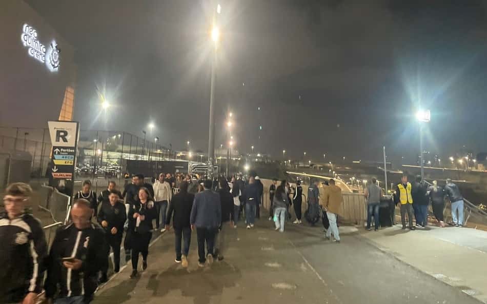 Corinthians x Athletico tem ingressos a R$ 500, helicópteros e torcedores internacionais