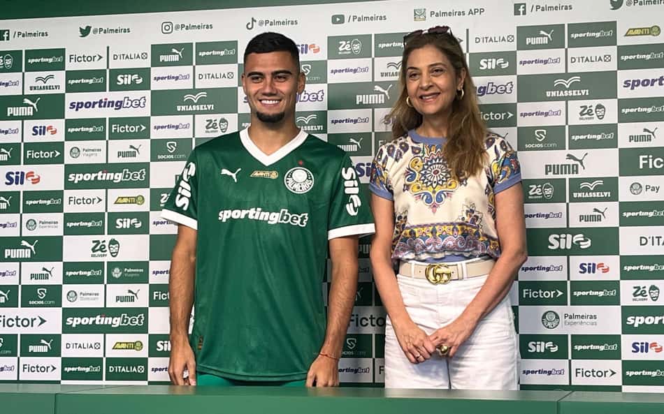 'Tia' Leila comemora anúncio de Andreas Pereira e revela trote na Seleção