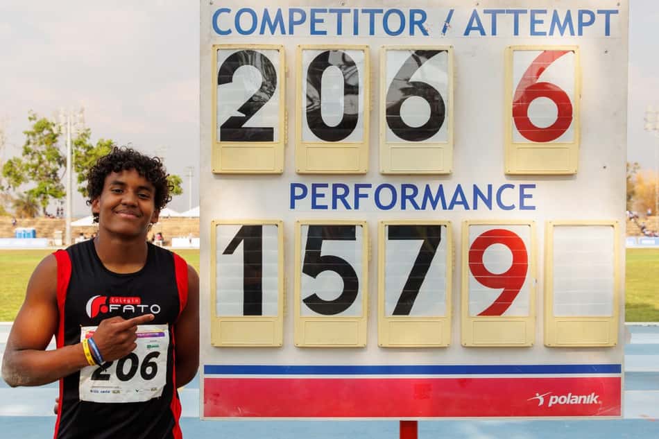 Davi de Souza Lima bicampeão do salto triplo nos Jogos da Juventude CAIXA Brasília 2025. (Foto: Abelardo Mendes Jr/COB)
