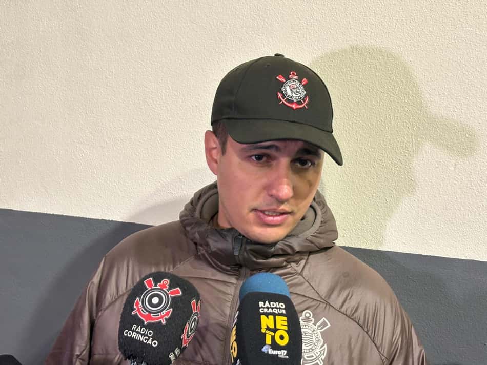 Lucas Piccinato fala após eliminação do Corinthians para o São Paulo na Copa do Brasil Feminina. (Foto: Giselly Corrêa/Lance!)