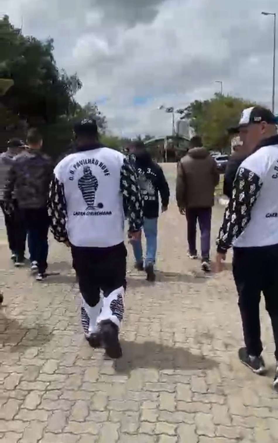 Gaviões da Fiel compareceu ao CT