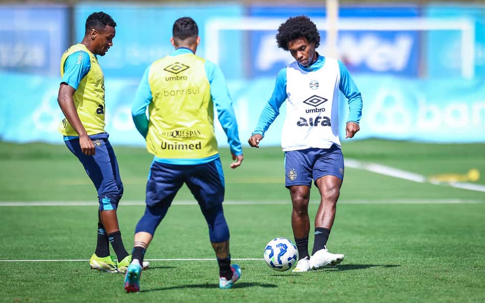 Veja quando Willian deve estrear pelo Grêmio