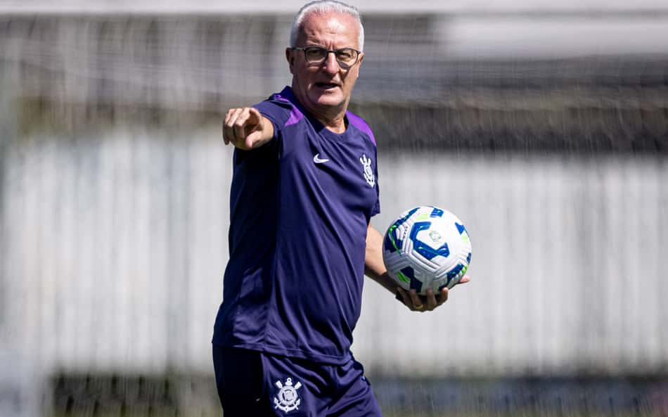 Volantes avançam em transição física e podem reforçar o Corinthians