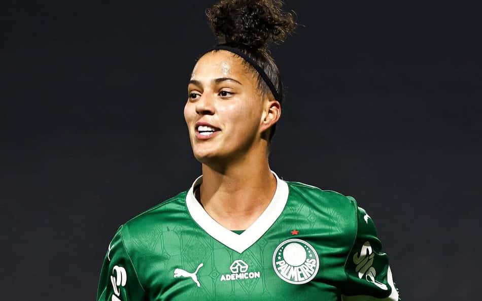 Maior artilheira do futebol feminino do Palmeiras, Amanda Gutierres comemora mais um gol pelo Brasileirão. (Foto: Rebeca Reis/Staff Images Woman/ CBF)