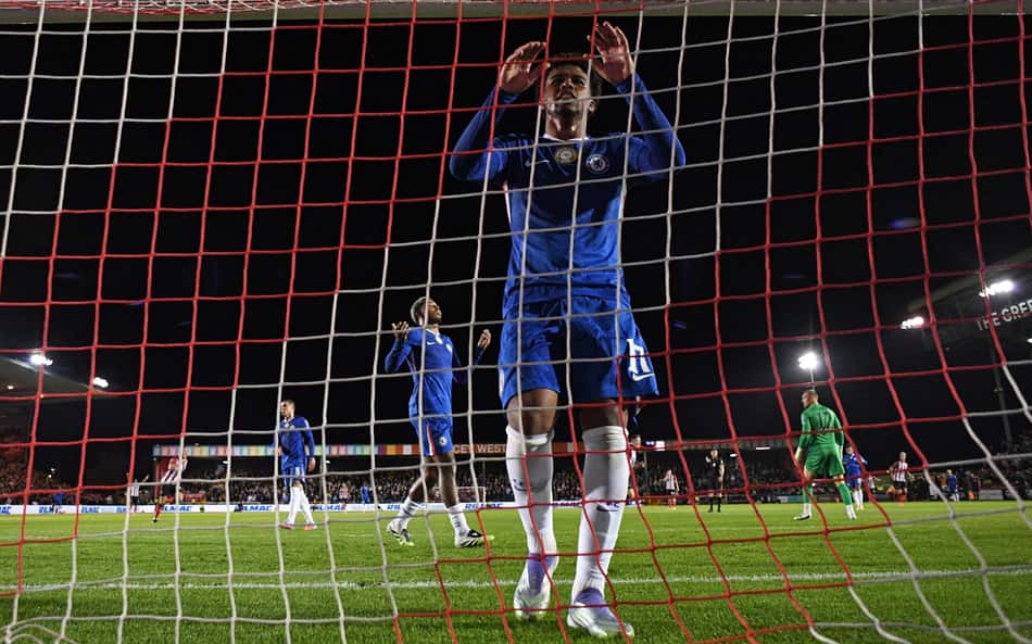 Brasileiros fora da Champions? Técnico do Chelsea confirma decisão em coletiva