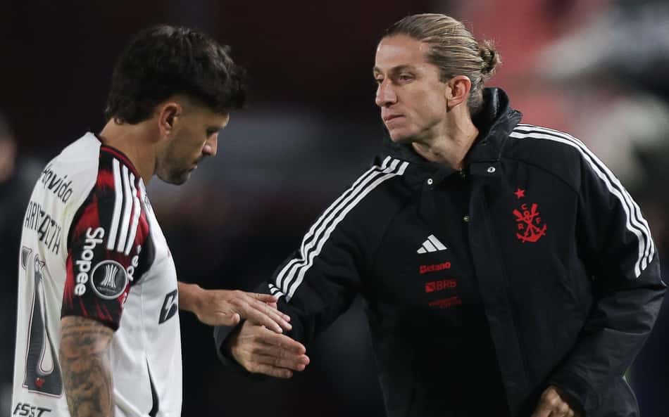 Flamengo deve repetir escalação diante do Corinthians