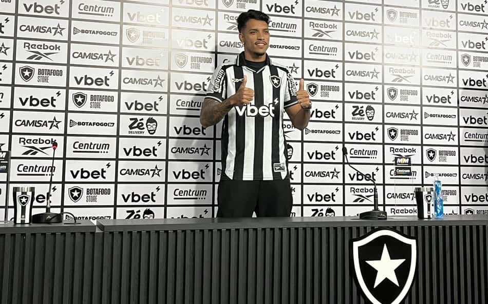 Apresentado no Botafogo, Gabriel Bahia comenta suspeita de manipulação de apostas