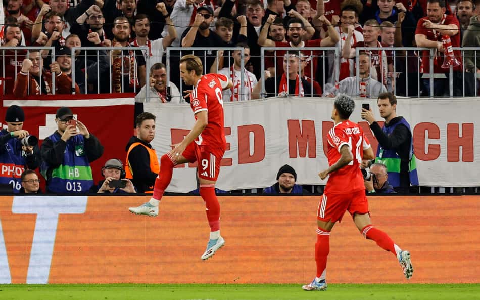Harry Kane marcou duas vezes na vitória do Bayern de Munique por 3 a 1, contra o Chelsea, pela Champions League (Foto: Alexandra BEIER / AFP)