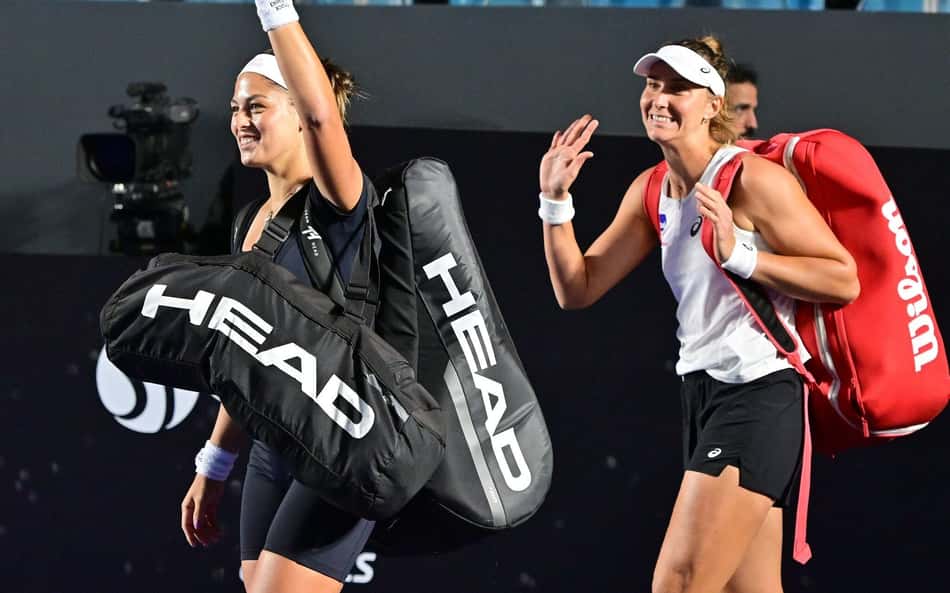 Bia Haddad e Caroline Meligeni fazem treino aberto no SP Open (Foto: João Pires)