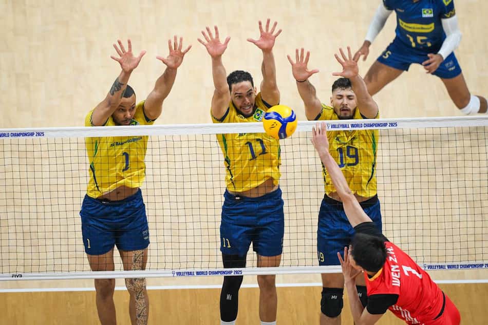 Seleção Brasileira venceu a China por 3 sets a 0 na estreia do Mundial de Vôlei masculino (Foto: Volleyball World)