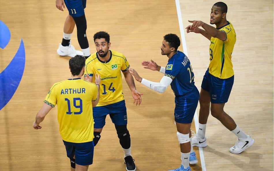 Seleção Brasileira venceu a China por 3 sets a 0 na estreia do Mundial de Vôlei masculino (Foto: Volleyball World)