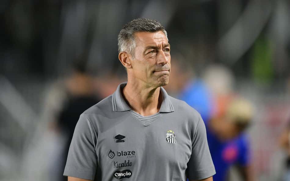 Santos é condenado pela Fifa a indenizar Pedro Caixinha