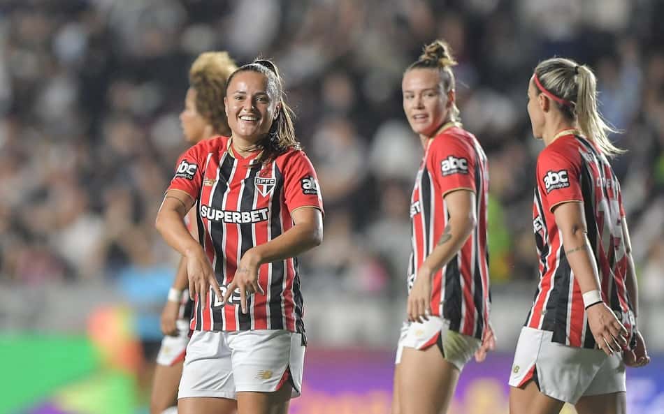 Meia do São Paulo projeta decisão contra o Flamengo, pela Copa do Brasil