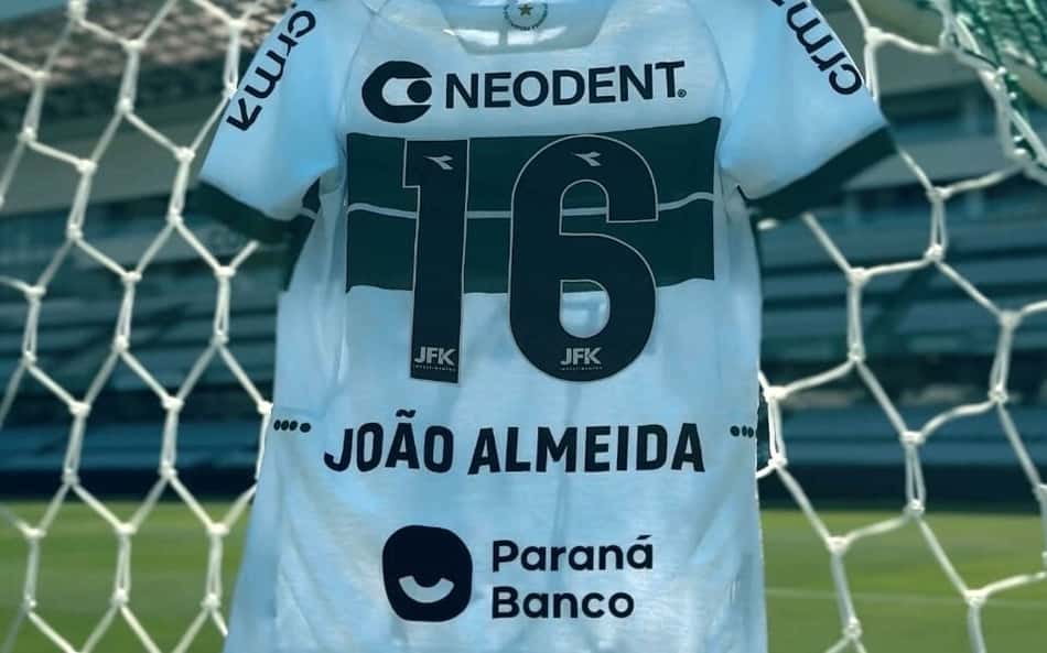 Coritiba retoma patrocínio com banco após quatro anos