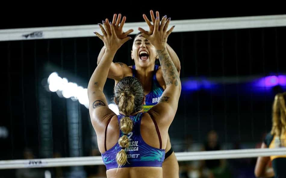 Carol e Rebecca revelam desafio mental na vitória do Elite 16 de vôlei de praia