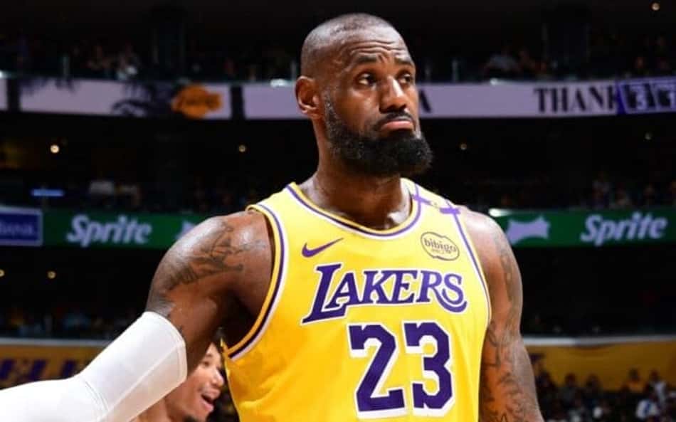 LeBron James vai aposentar ou jogar com os dois filhos na NBA?