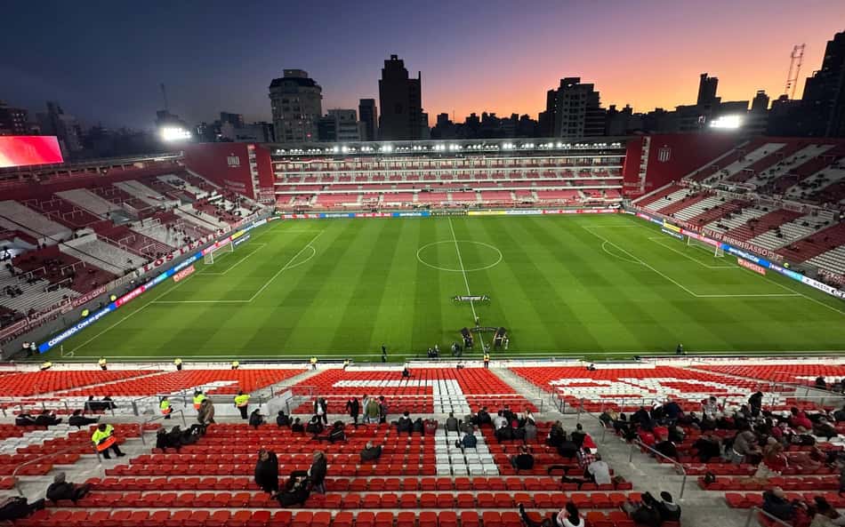 AO VIVO: Acompanhe o pré-jogo de Estudiantes x Flamengo direto da Argentina