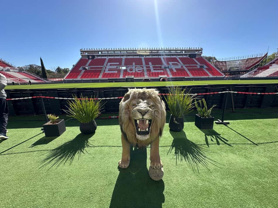 Promessa é de casa cheia no estádio Jorge Luis Hirschi, em La Plata