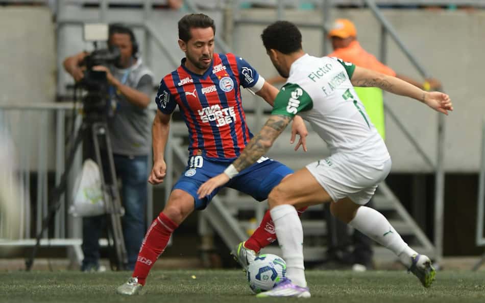 Palmeiras perde dois titulares no 1º tempo contra Bahia e torcedores lamentam