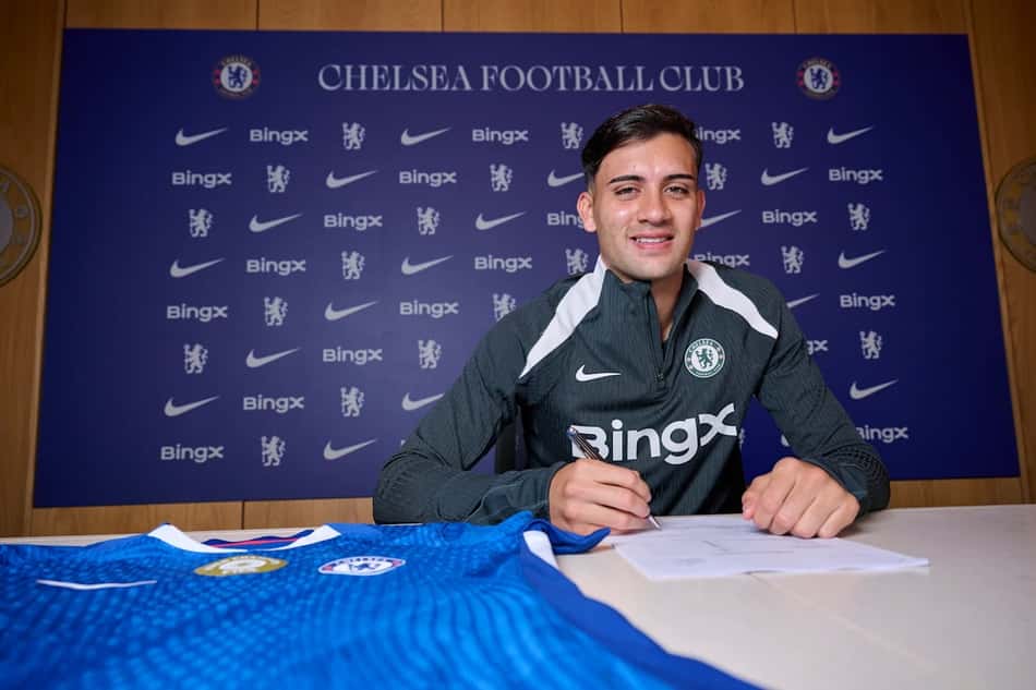 Facundo Buonanotte foi anunciado pelo Chelsea (Foto: Divulgação / Chelsea)