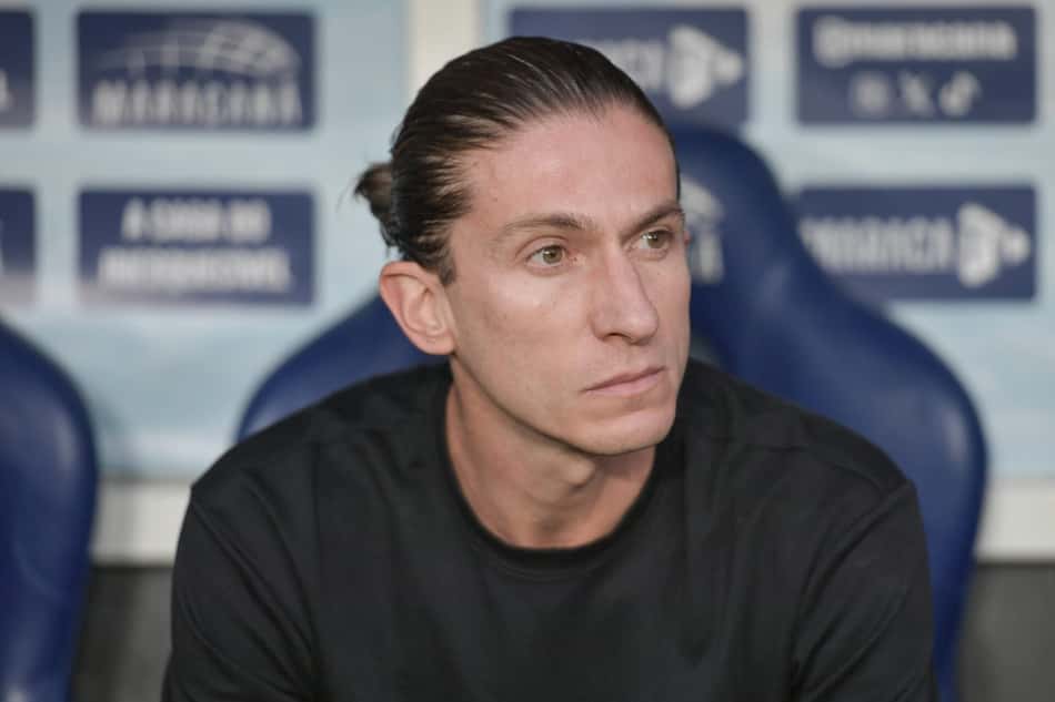 Filipe Luís em Flamengo x Vasco (Foto: Thiago Ribeiro/AGIF)