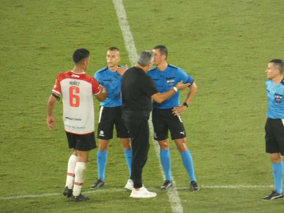 José Boto após a partida entre Flamengo e Estudiantes (Foto: Lucas Bayer/Lance!)
