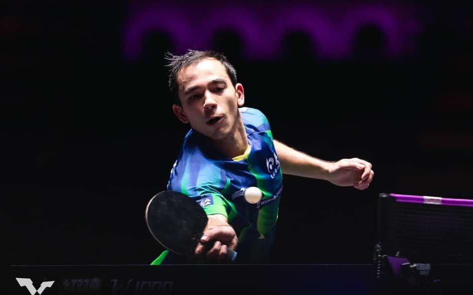 Hugo Calderano em ação no WTT de Macau (Foto: Divulgação/ WTT)